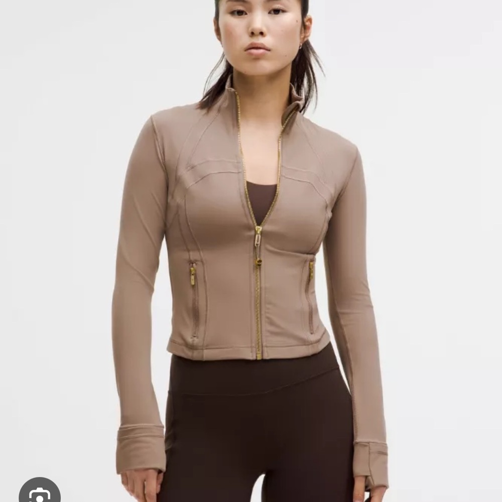 Lululemon taupetastic nulu align crop jacket size 0!